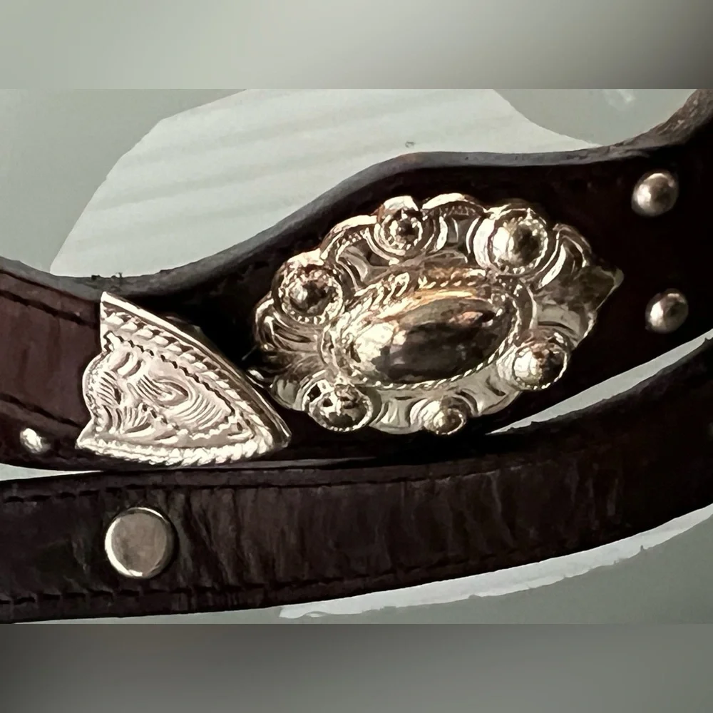 🩶Vintage Concho Leather Belt with Silver Accents & Removable Silver Buckle | S/M - Picture 12 of 16